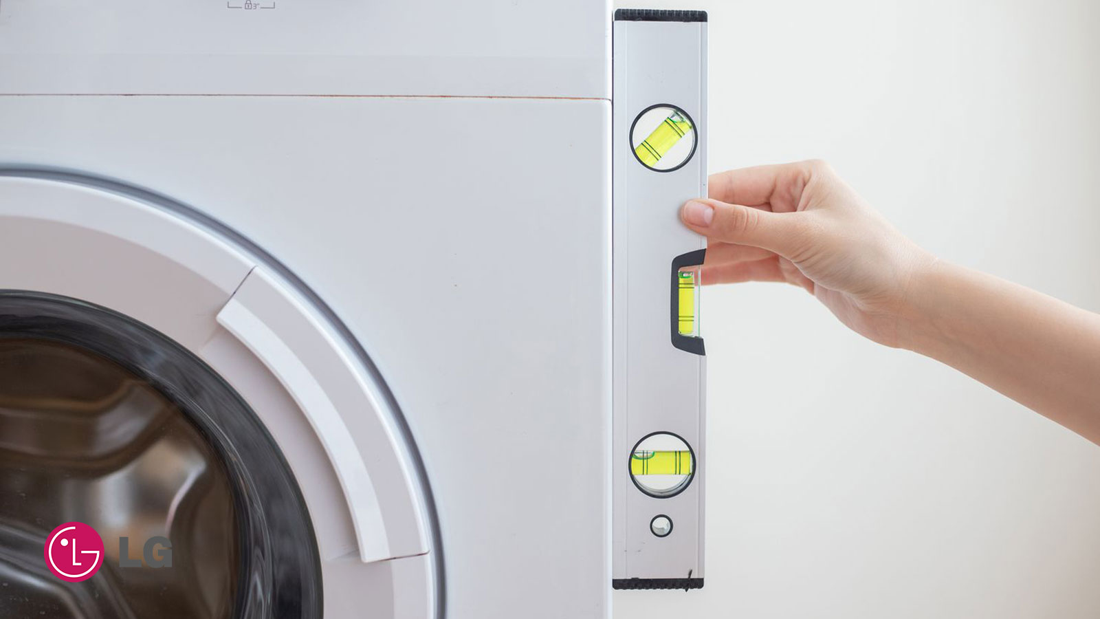 پایه های ماشین لباسشویی را بررسی کنید